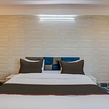 Umen Hotel Nearest Sector 66 Noida Luaran gambar