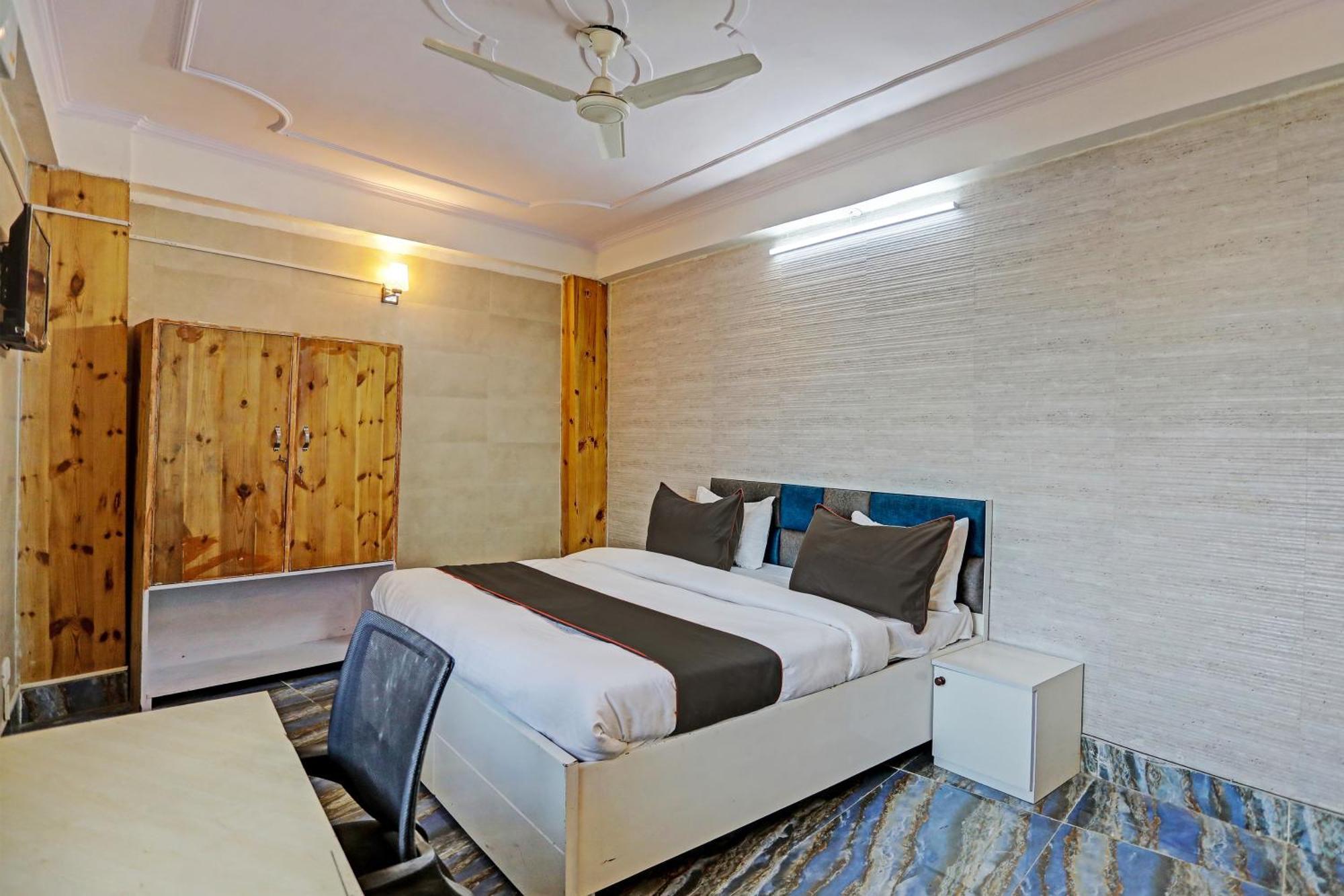 Umen Hotel Nearest Sector 66 Noida Luaran gambar
