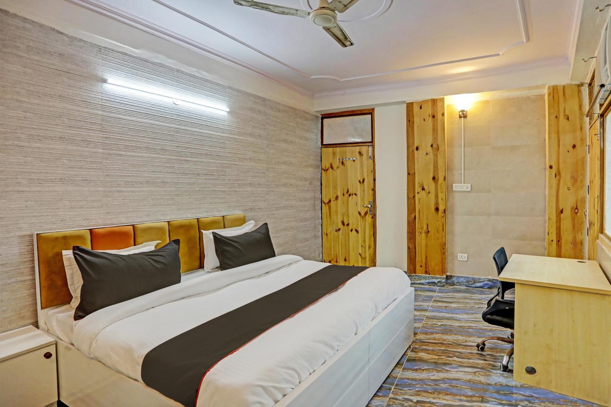 Umen Hotel Nearest Sector 66 Noida Luaran gambar