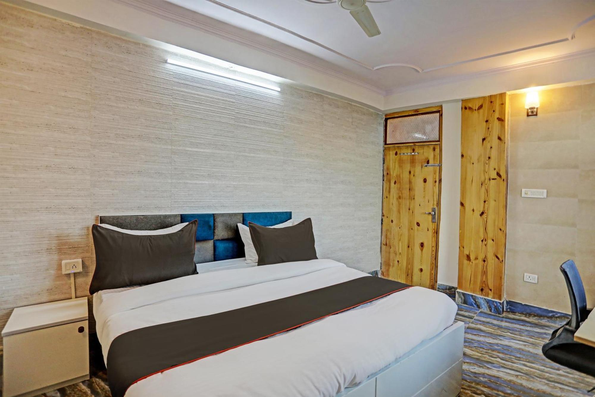 Umen Hotel Nearest Sector 66 Noida Luaran gambar