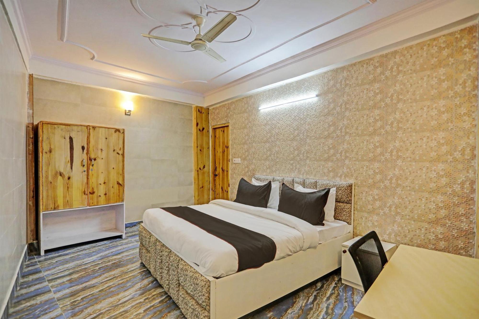 Umen Hotel Nearest Sector 66 Noida Luaran gambar