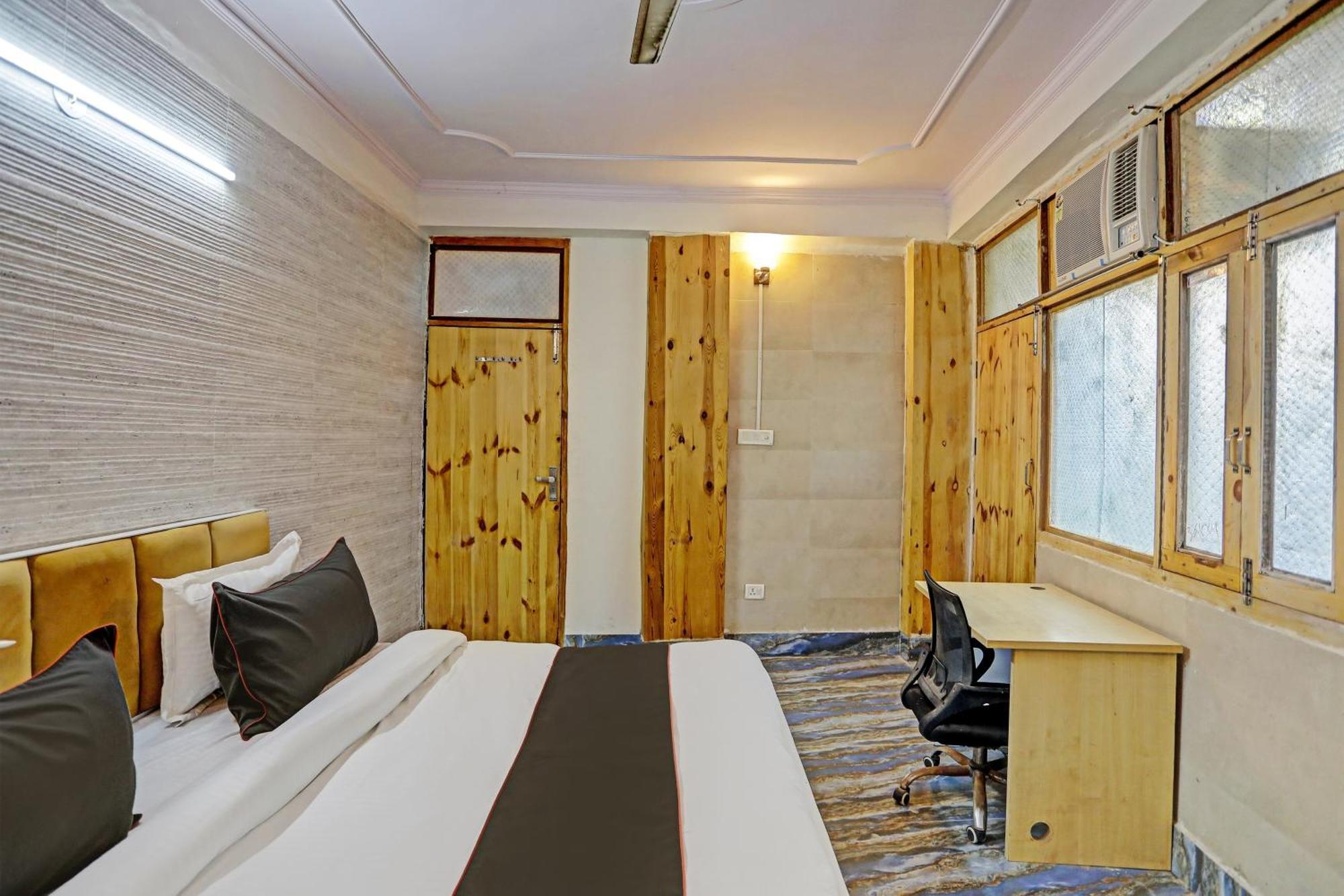 Umen Hotel Nearest Sector 66 Noida Luaran gambar