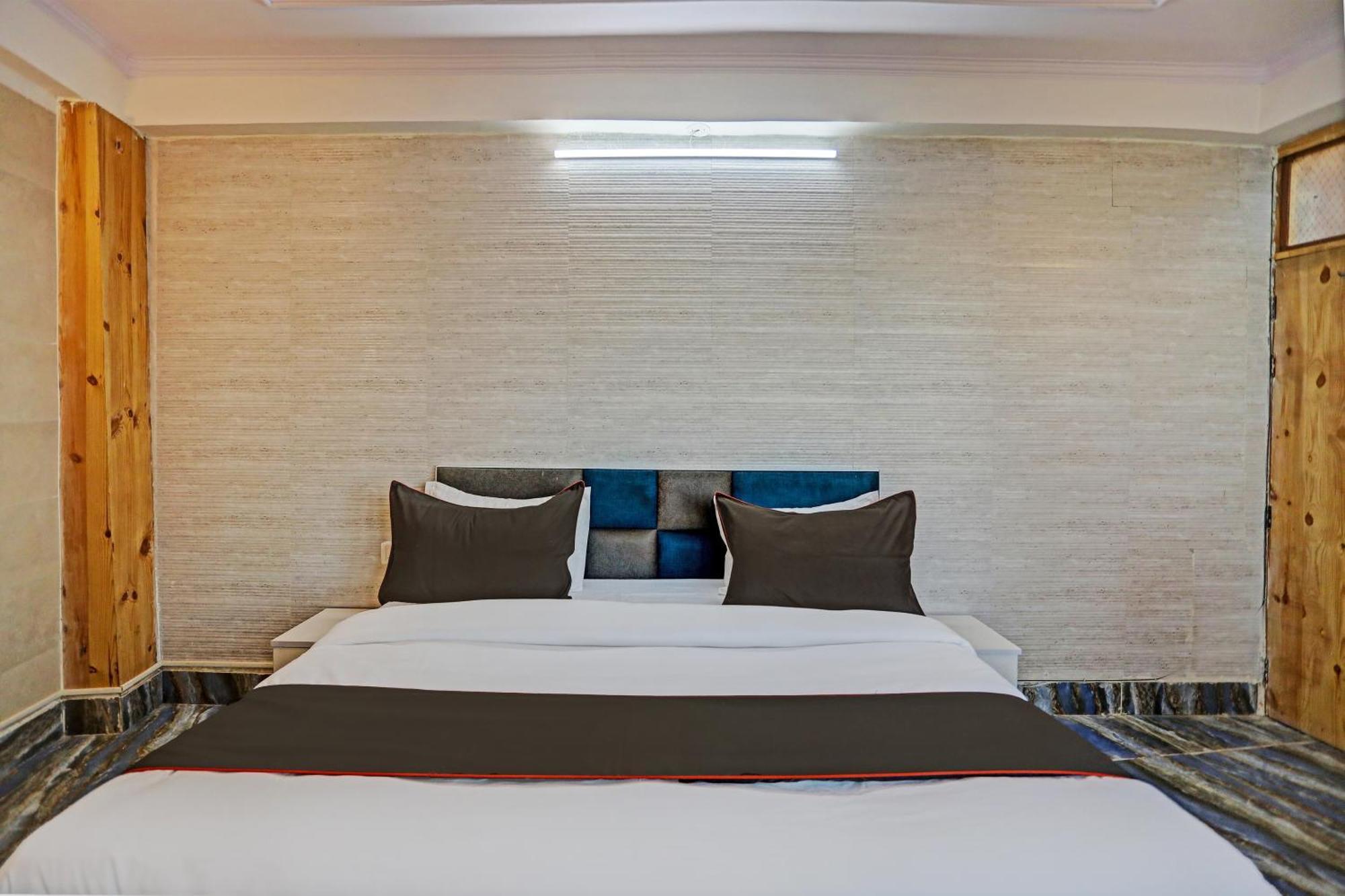 Umen Hotel Nearest Sector 66 Noida Luaran gambar